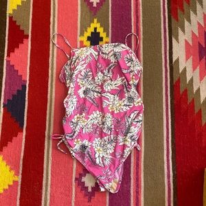 Maternity swimsuit one piece Beach Bump size medium